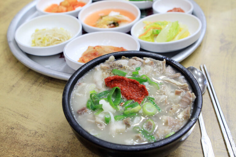 Ssiat Dwaeji Gukbap: Busan's Famous Pork Soup