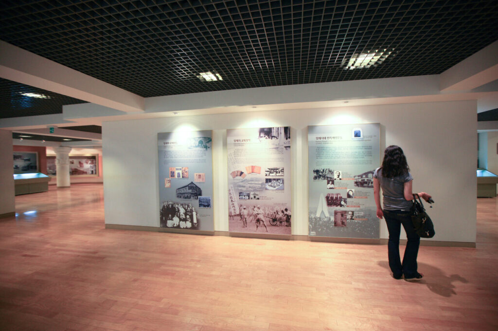 Oryukdo Skywalk: Busan's Glass Bridge Over the Sea
