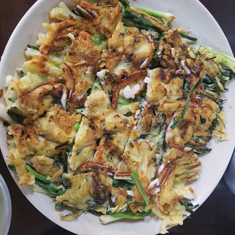 Dongnae Pajeon: Busan's Famous Green Onion Pancake